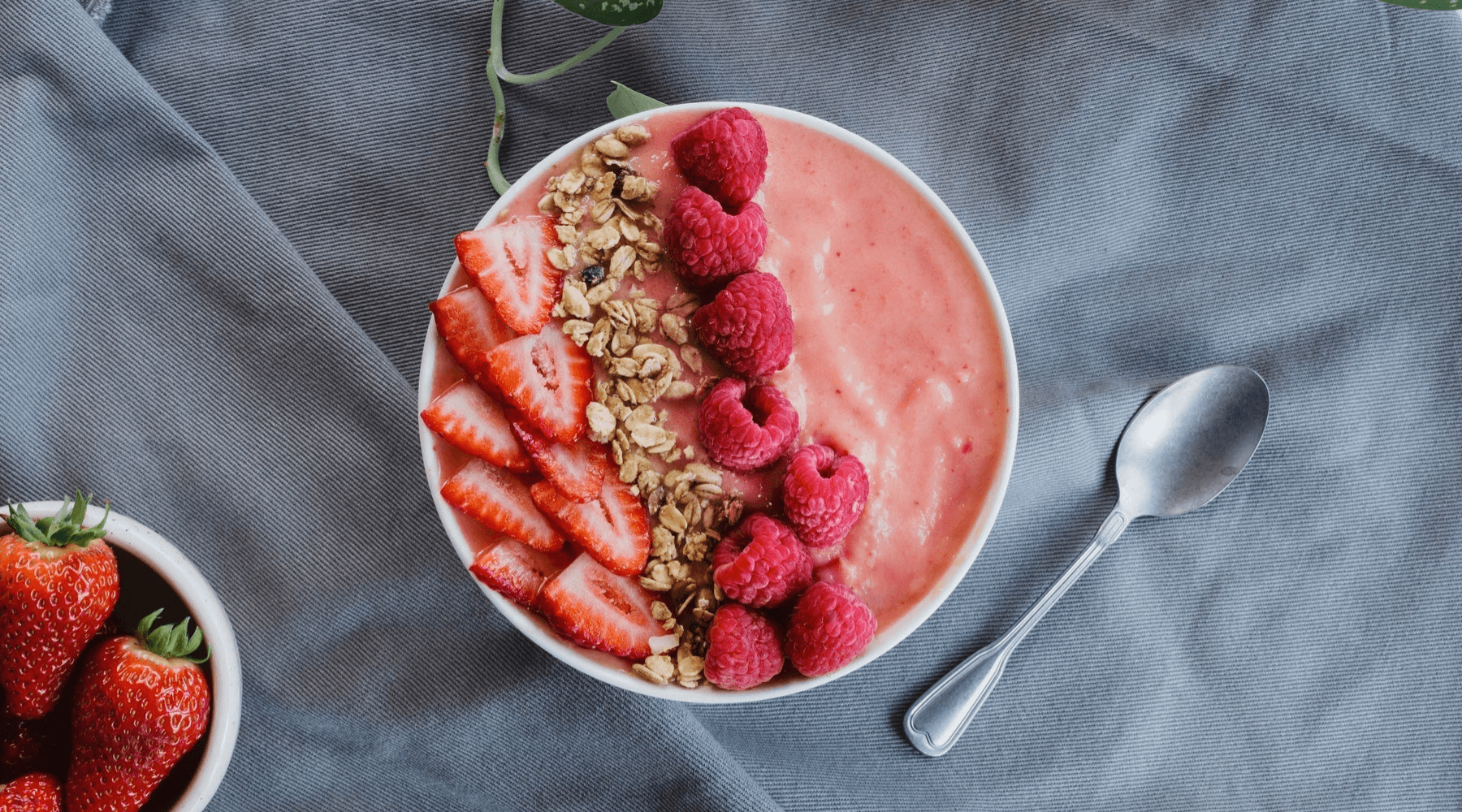 Smoothiebowl med Bringebær og Jordbær
